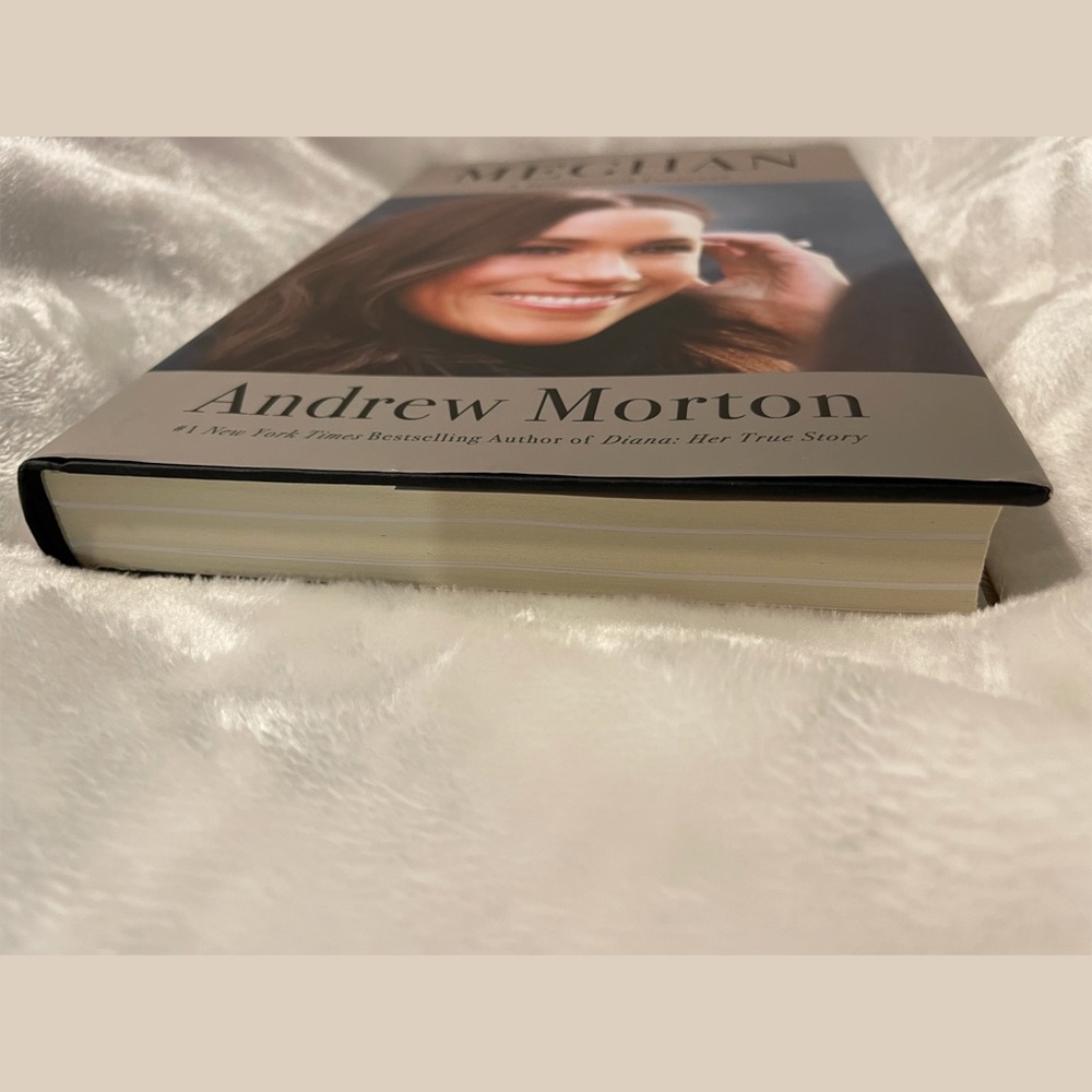 1stEd 1stPrint Meghan:A Hollywood Princess - Picture 4 of 6